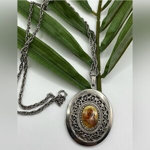 Vintage Courtly Love Cameo Silver tone Hinged Oval Locket Pendant Necklace